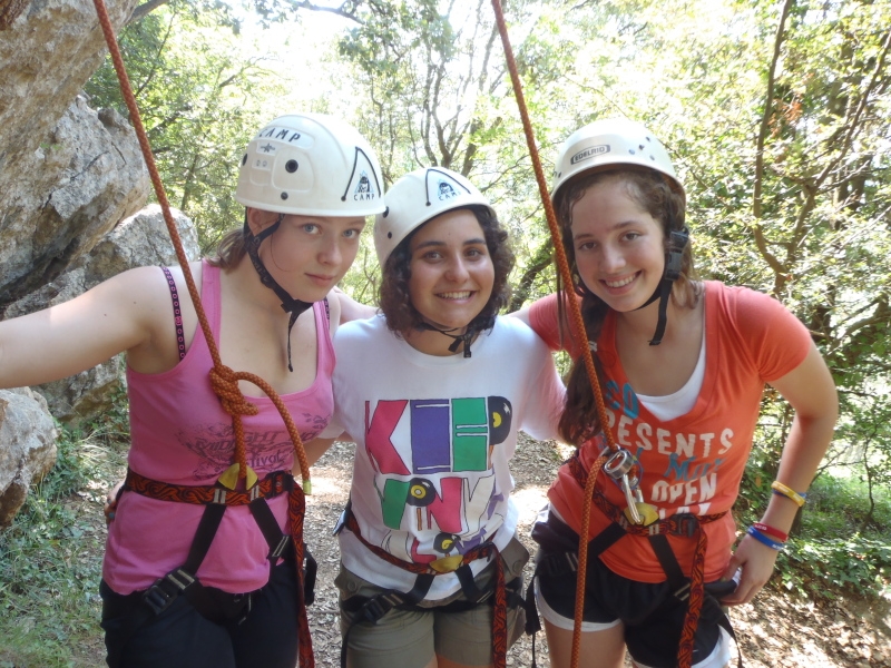 Village Camps International Summer Camp Ard&egrave;che, France 2019-07-26 https://www.villagecamps.com/journals_admin/images/1-9-Maria, Isis and Sabrina.jpg